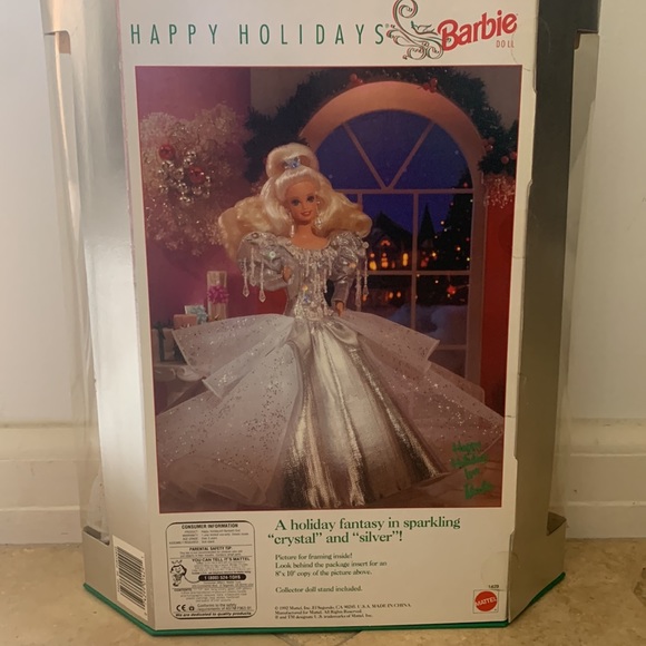 Happy Holidays Barbie 1992 - Picture 3 of 4